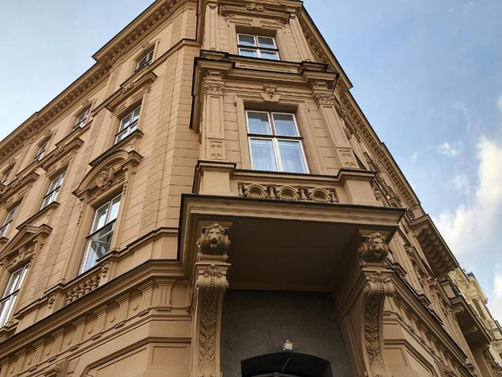 Apatrhostel Brno Exterior photo